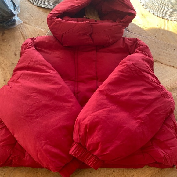NWT GAP Red Puffer Jacket High
Collar Quilted 1 small petite - Picture 7 of 13
